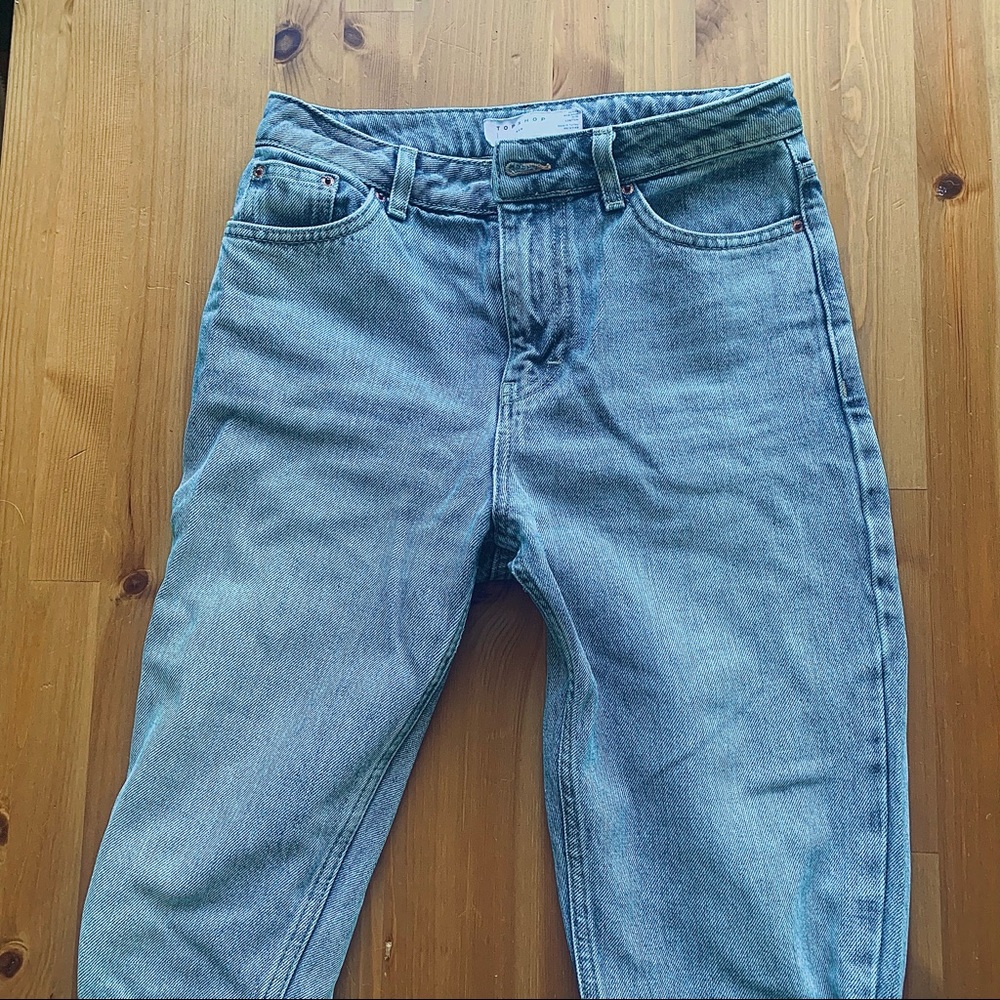 TOPSHOP 90’s Bleached Straight-leg Mom Jeans - Picture 4 of 5